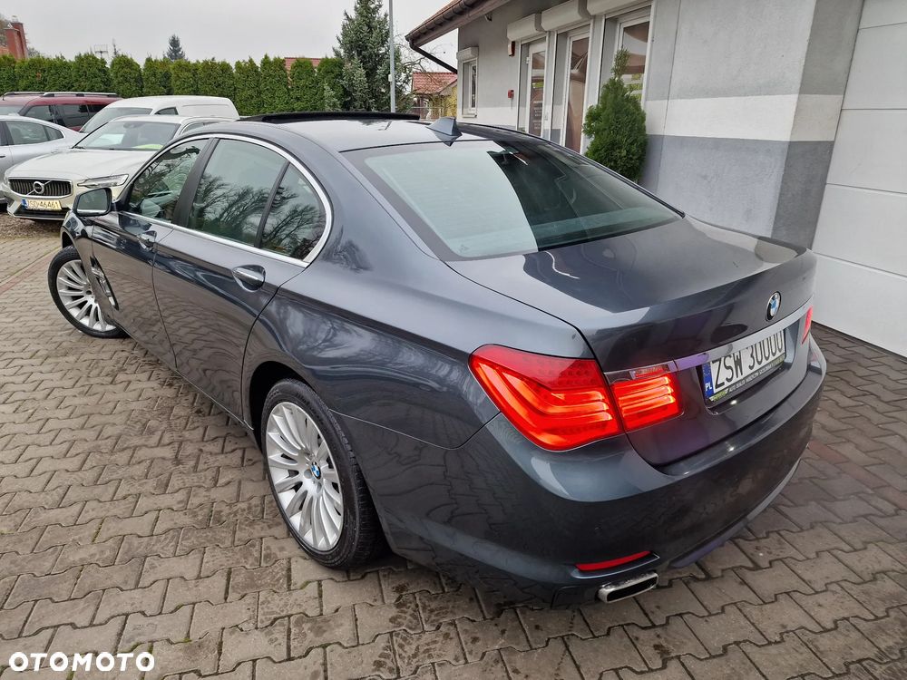 BMW Seria 7 740d xDrive - 8