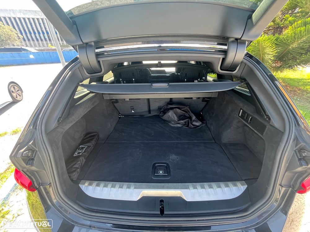 BMW 320 e Corporate Edition Auto - 27