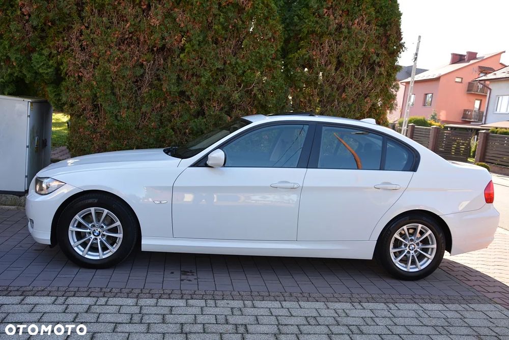 BMW Seria 3 318d DPF Edition Exclusive - 3