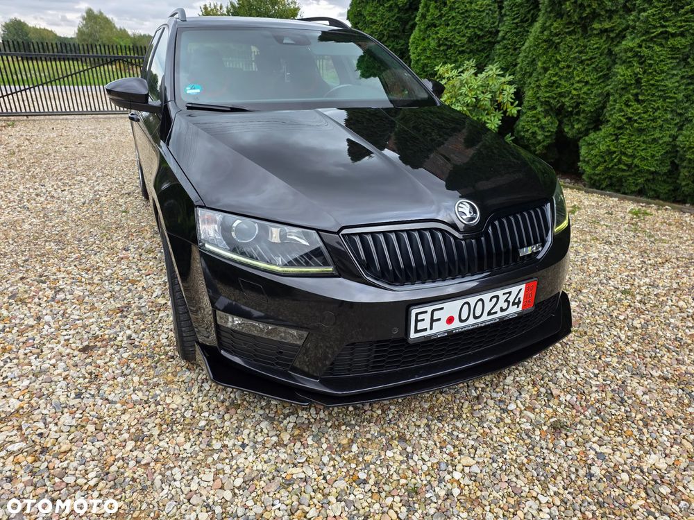 Skoda Octavia 2.0 TDI DSG RS - 6