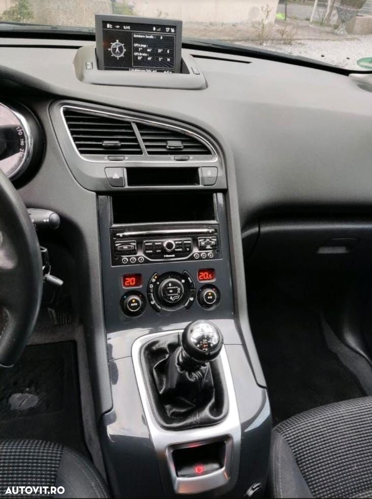 Peugeot 5008 2.0 HDI FAP Active - 3
