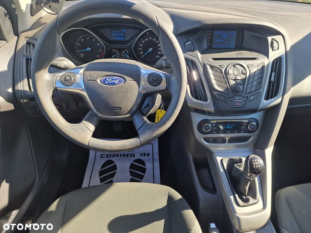 Ford Focus 1.6 Edition - 8