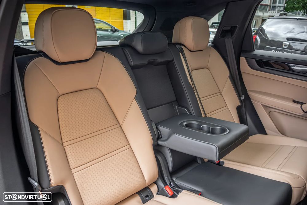 Porsche Cayenne S E-Hybrid Black Edition - 36