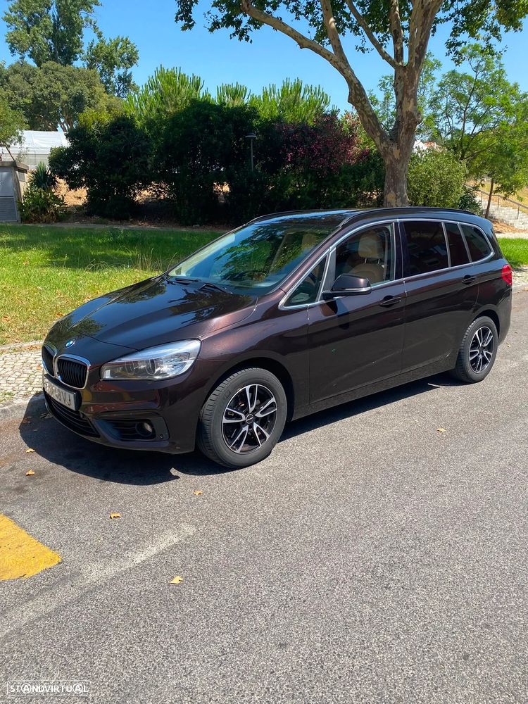 BMW 218 Active Tourer d Luxury Line - 2
