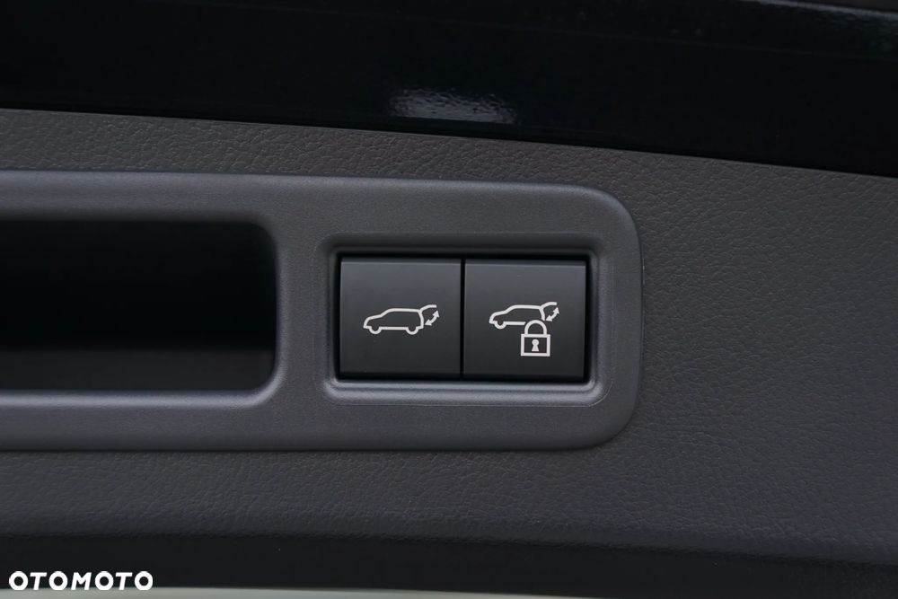 Lexus RX 350h Omotenashi - 40