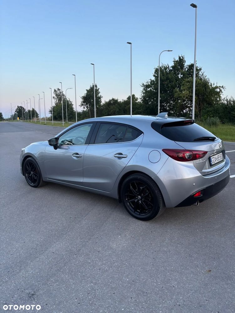 Mazda 3 SKYACTIV-G 120 Sports-Line - 2