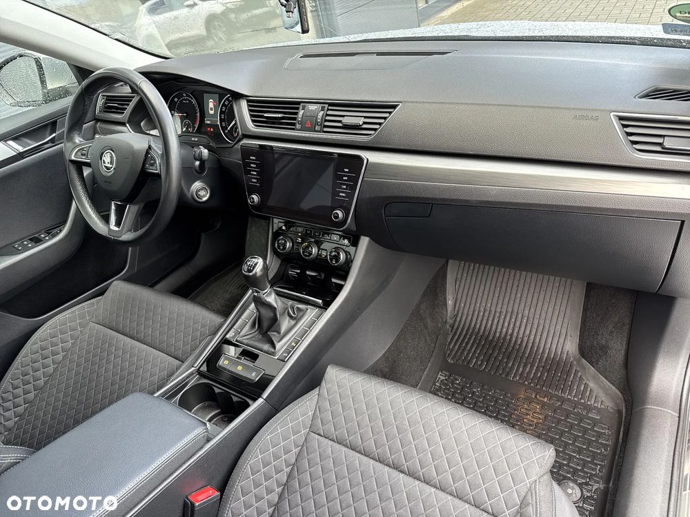 Skoda Superb 2.0 TDI Style - 6