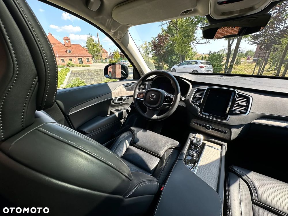 Volvo XC 90 - 21