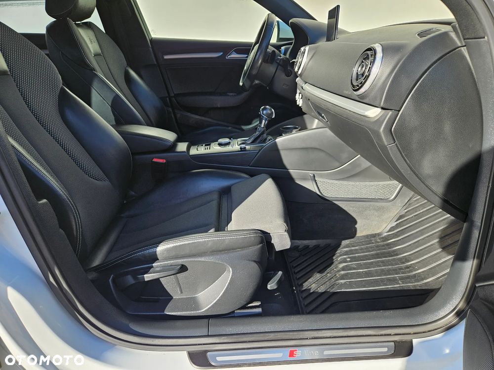 Audi A3 Sportback 1.8 TFSI Ambiente S tronic - 9