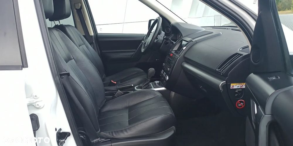 Land Rover Freelander II 2.2 sD4 HSE - 16