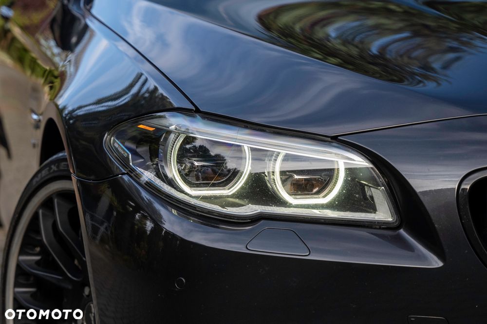 BMW Seria 5 530d xDrive - 5
