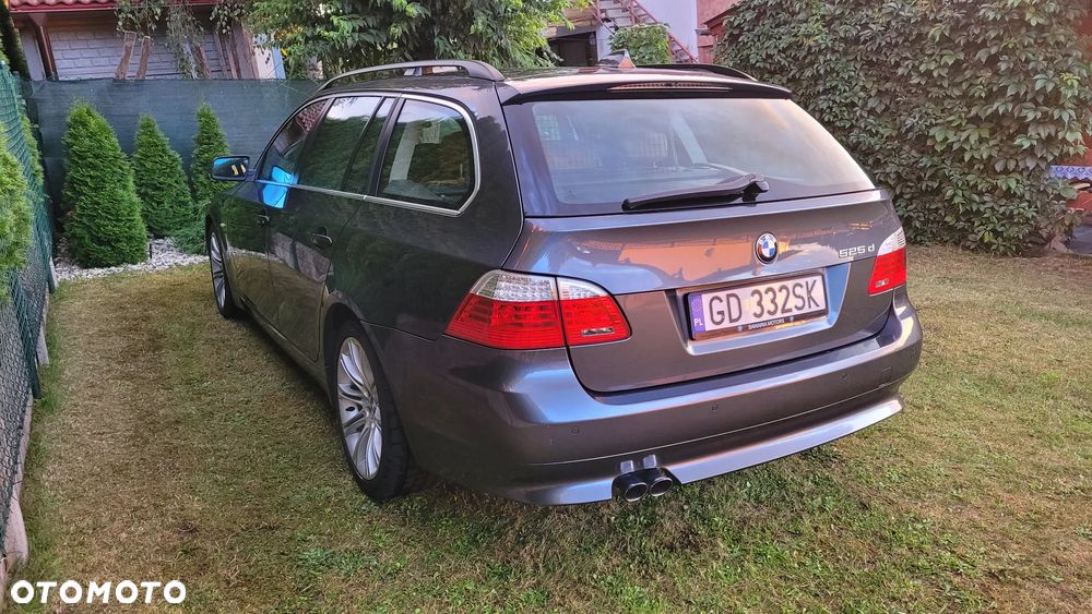 BMW Seria 5 525d - 4