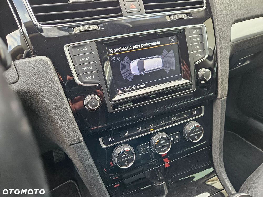 Volkswagen Golf 2.0 BlueTDI Cup - 21
