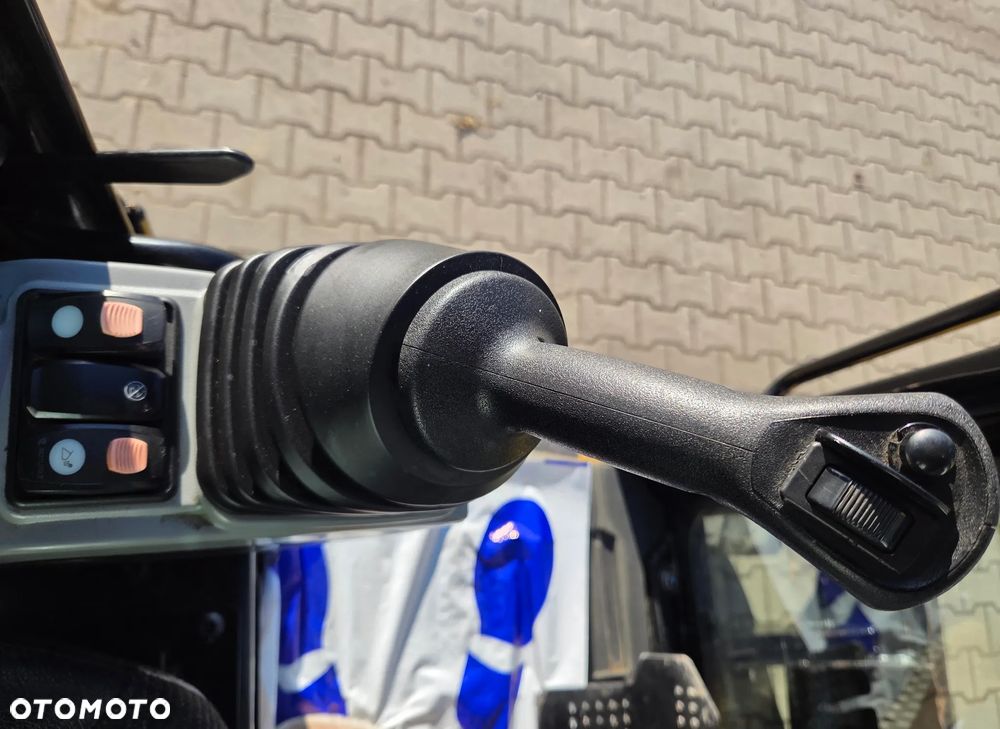 Caterpillar 305.5 E - 16