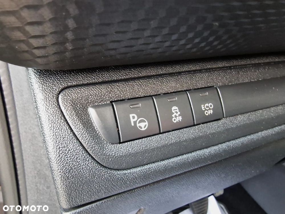Peugeot 2008 BlueHDi FAP 120 STOP & START Allure - 21