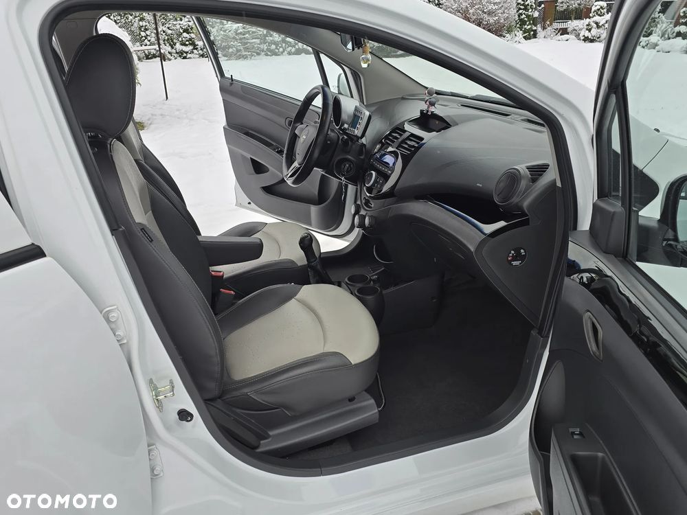 Chevrolet Spark 1.0 LS+ Design - 8