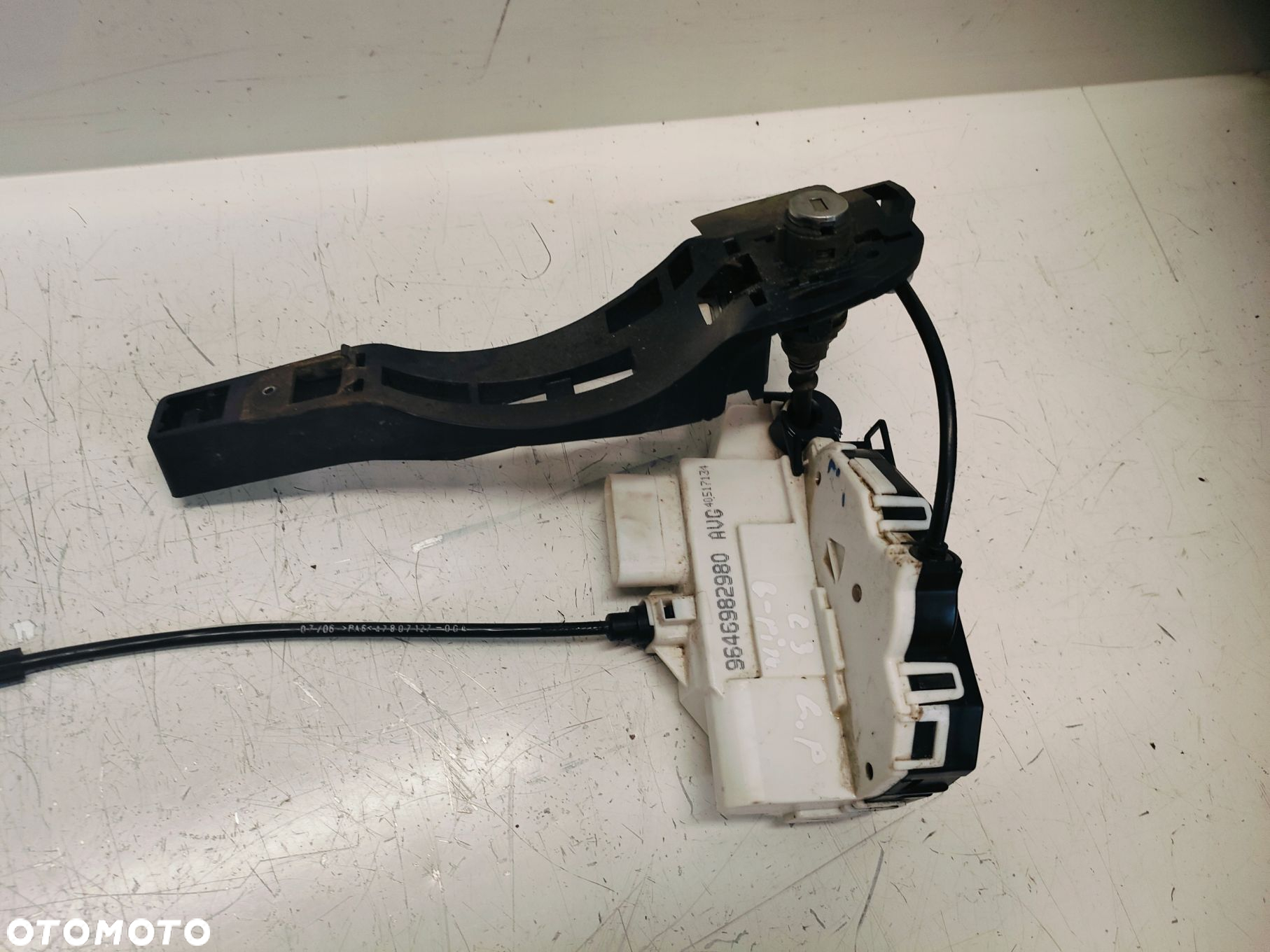 CITROEN C3 I 05- WKŁAD KLAMKI LEWY PRZÓD KIEROWCY - 3