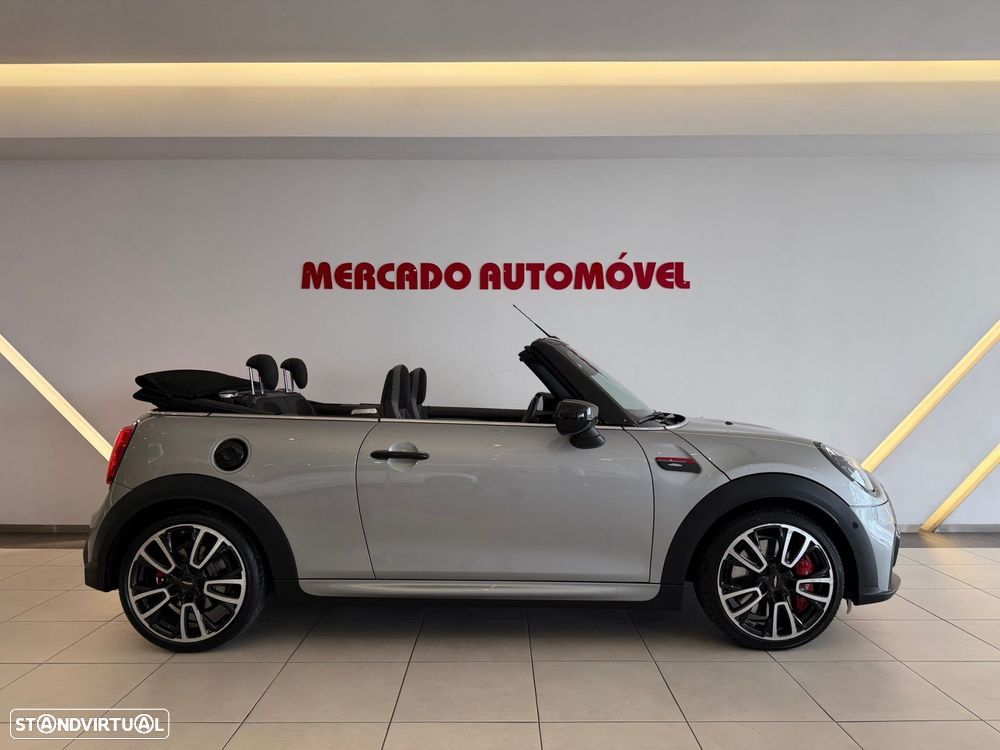 MINI Cabrio John Cooper Works Auto Desportiva - 11