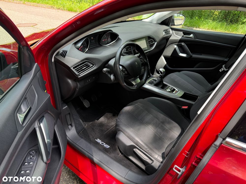 Peugeot 308 PureTech 130 GPF Stop & Start Allure Pack - 9