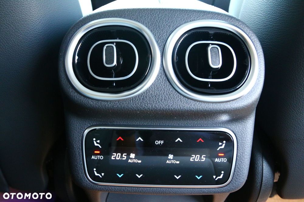 Mercedes-Benz GLC - 25