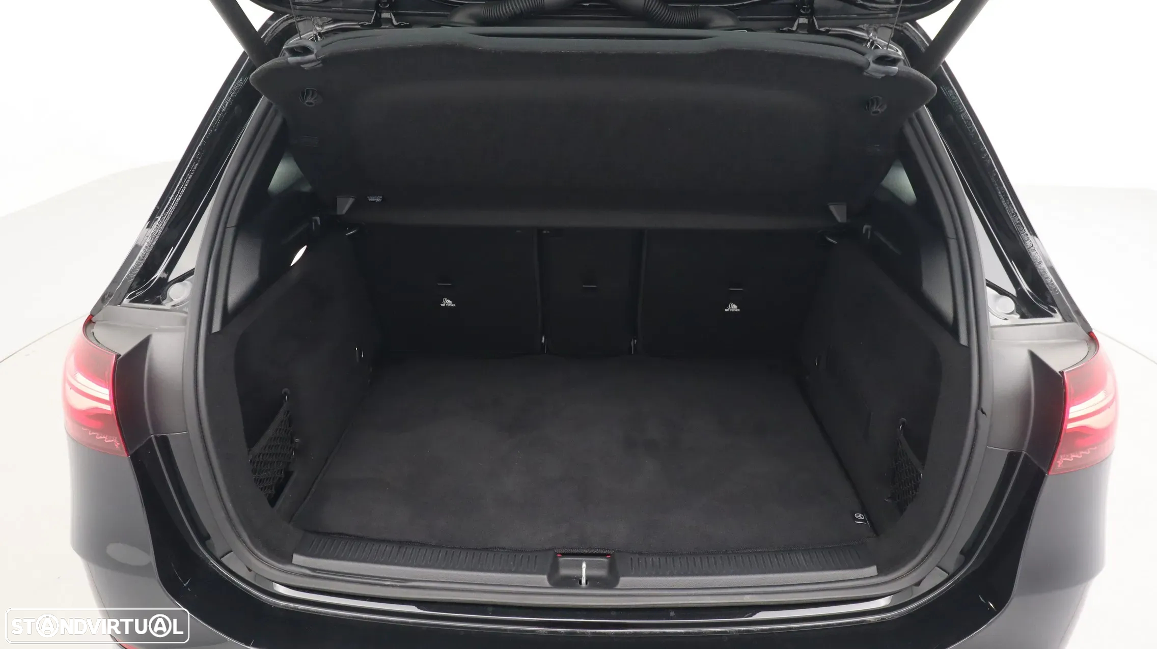 Mercedes-Benz B 250 e AMG Line - 28