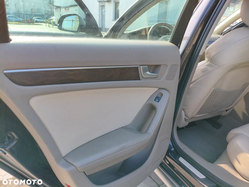 Audi A4 Allroad - 20