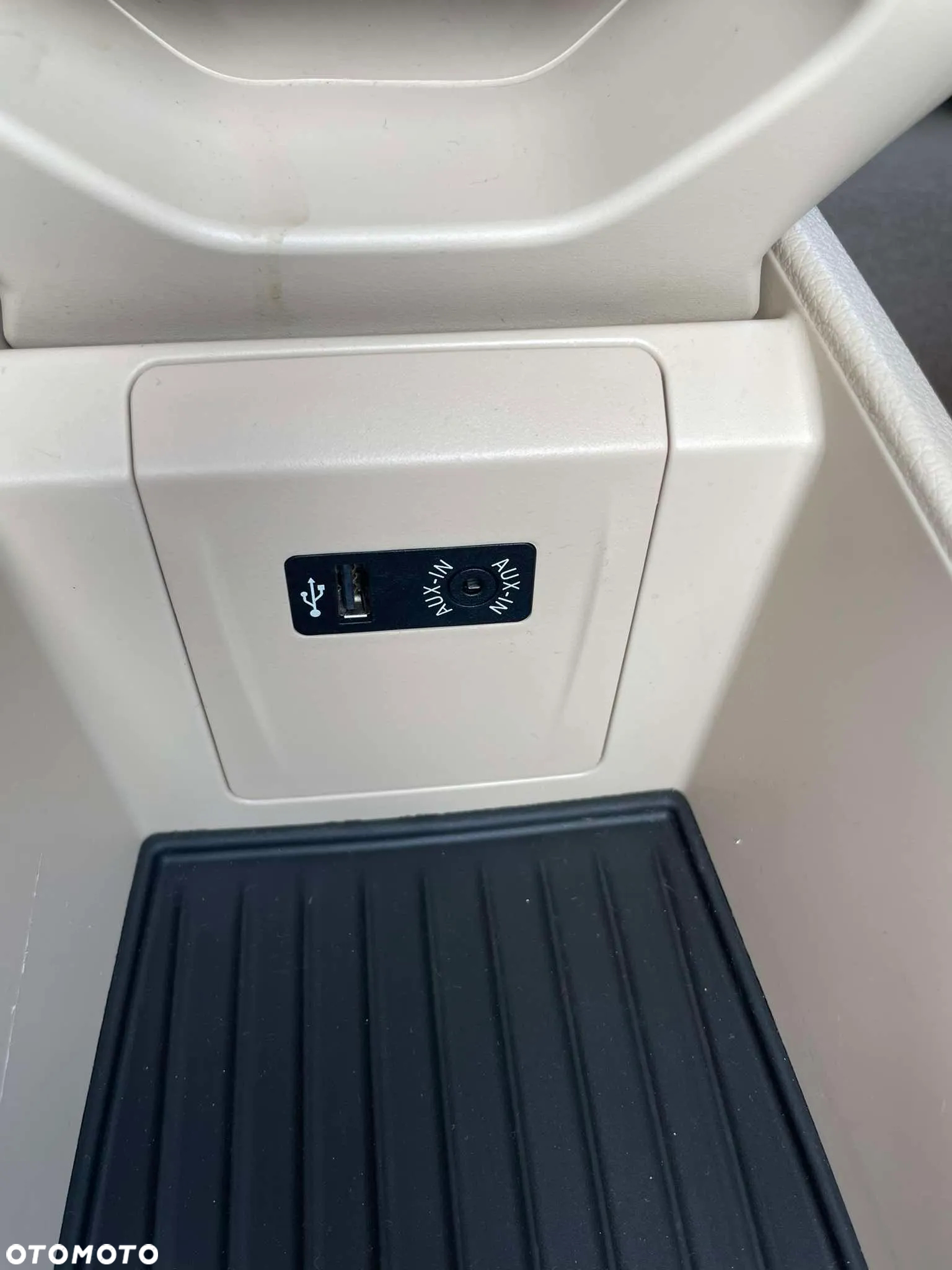 BMW Seria 2 214d Active Tourer Luxury Line - 6