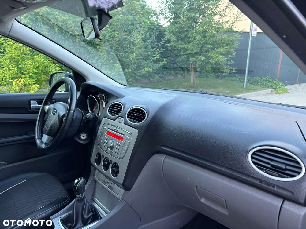 Ford Focus - 23