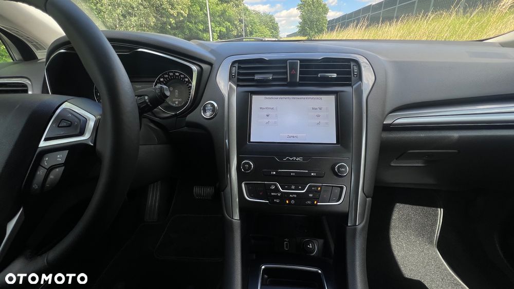 Ford Mondeo - 27