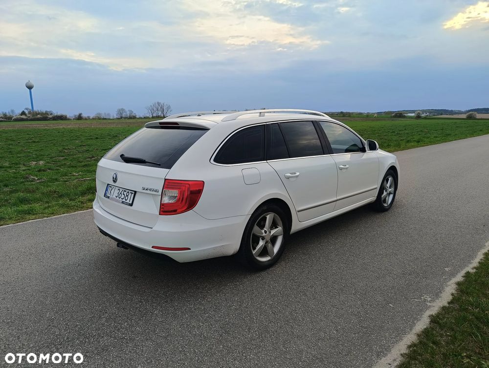 Skoda Superb 2.0 TDI Active DSG - 4