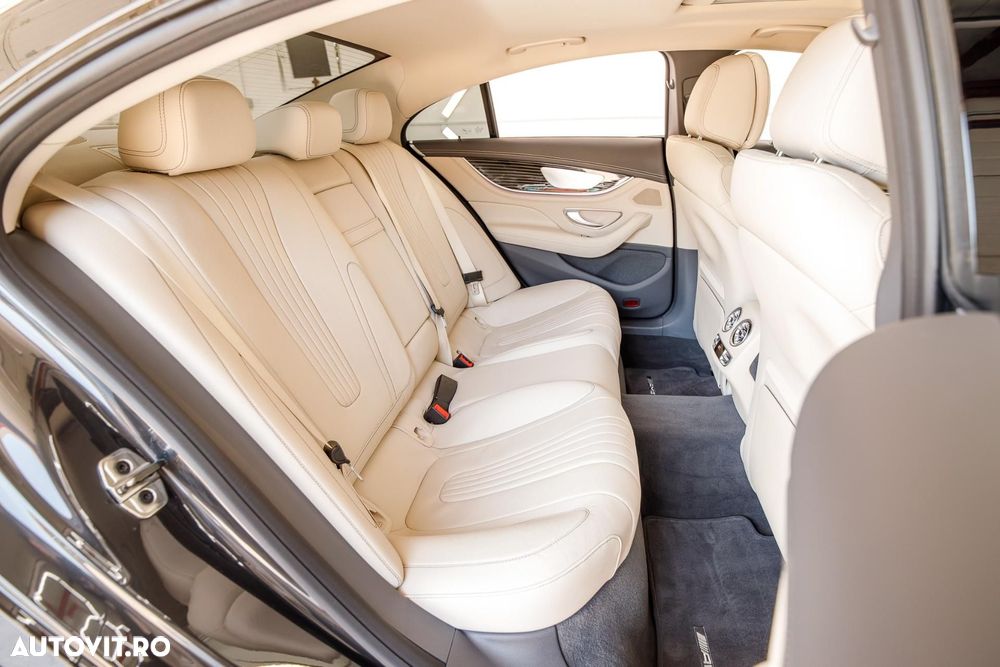 Mercedes-Benz CLS 400 d 4MATIC 9G-TRONIC AMG Line - 13