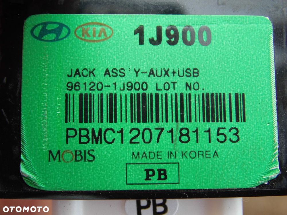 PANEL STEROWANIA PRZEŁĄCZNIKÓW AUX IPOD USB HYUNDAI I20 LIFT - 5