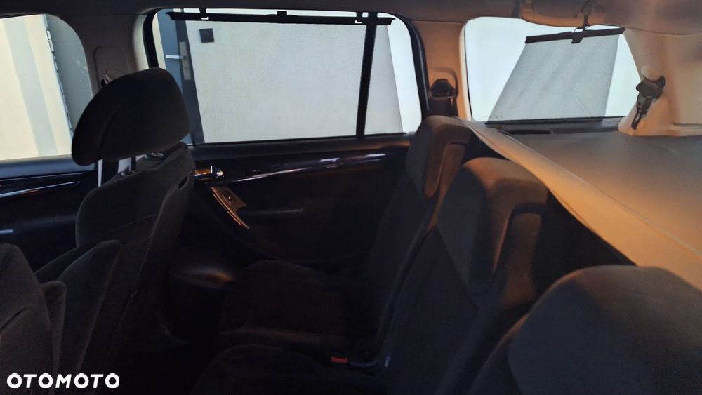Citroën C4 Grand Picasso 2.0 16V EGS6 Exclusive - 29