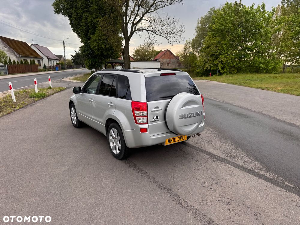 Suzuki Grand Vitara 1.9 DDiS Comfort + DPF Family - 8