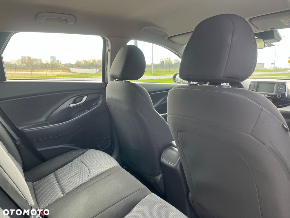 Hyundai i30 1.6 CRDi Automatik Trend - 25