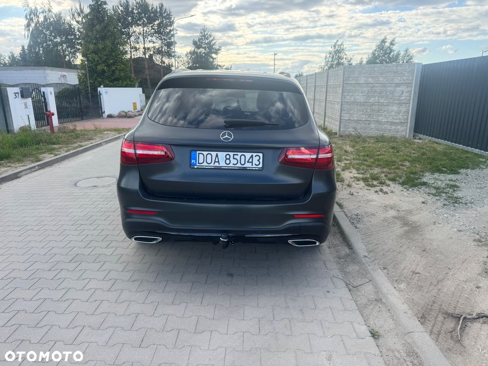 Mercedes-Benz GLC - 15