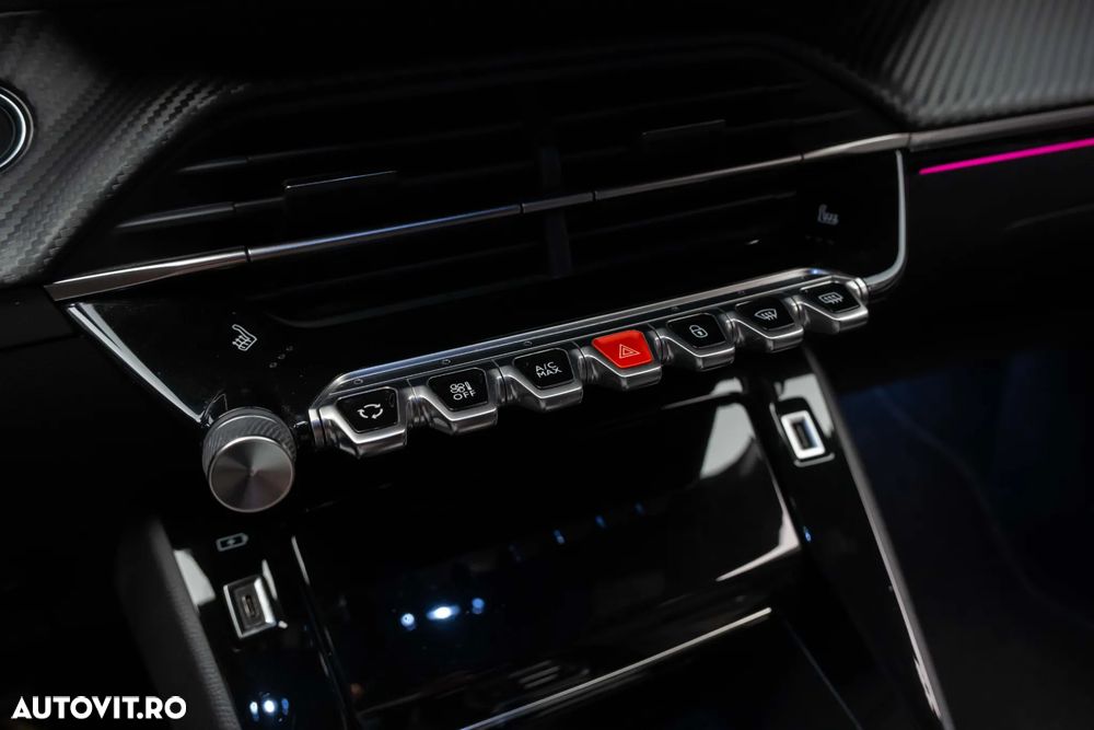 Peugeot 208 PureTech 100 EAT8 GT - 17