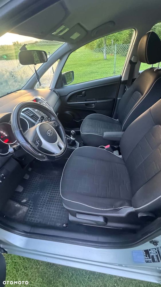 Kia Venga 1.4 CRDi L - 9