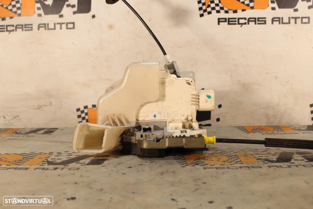 Fecho Da Porta Frente Direita Audi A5 (8T3)  8J2837016a / 8J2 837 016 - 1