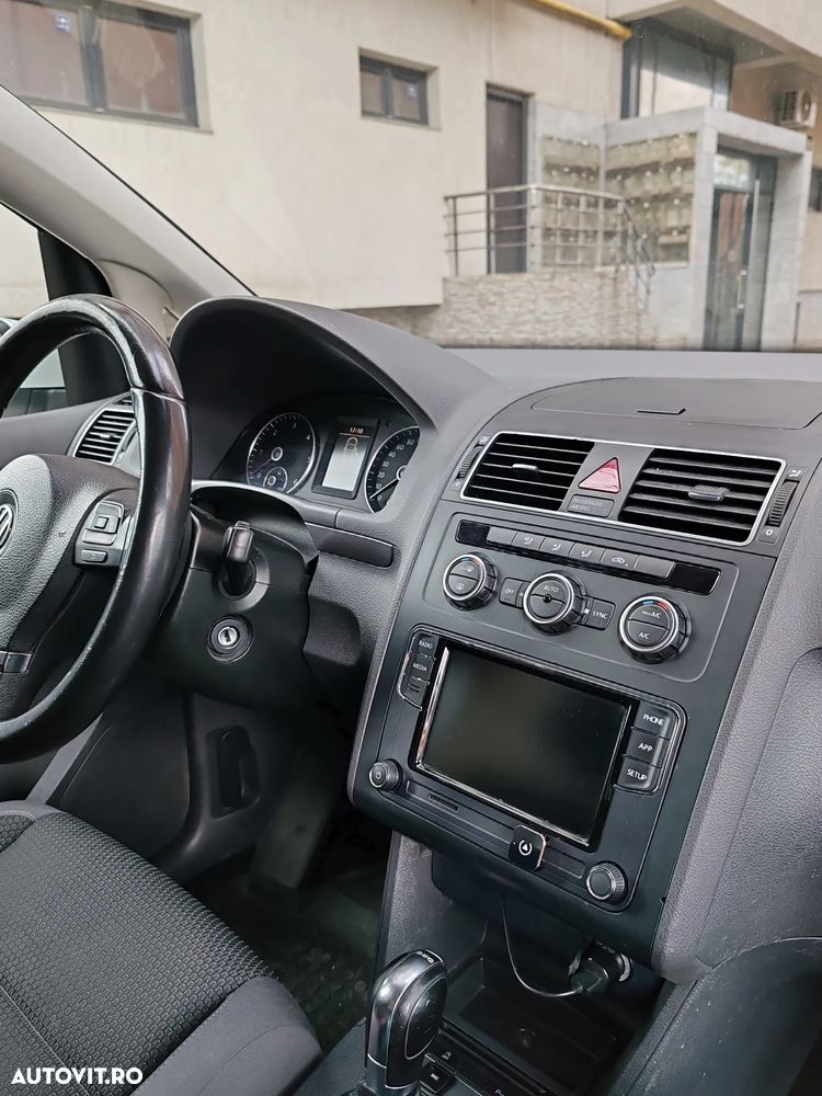 Volkswagen Touran 2.0 TDI DSG Comfortline - 15