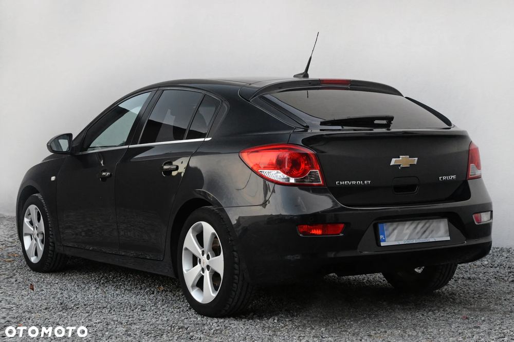 Chevrolet Cruze 1.8 LT - 13