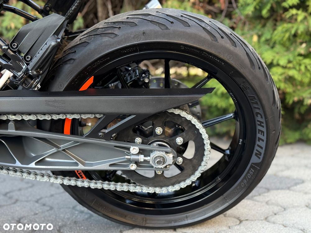 KTM Duke - 33