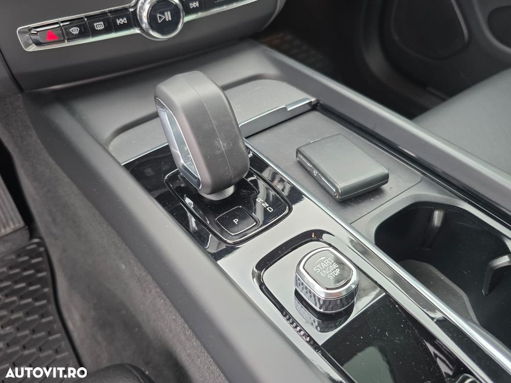 Volvo XC 60 B4 MHEV Inscription - 12