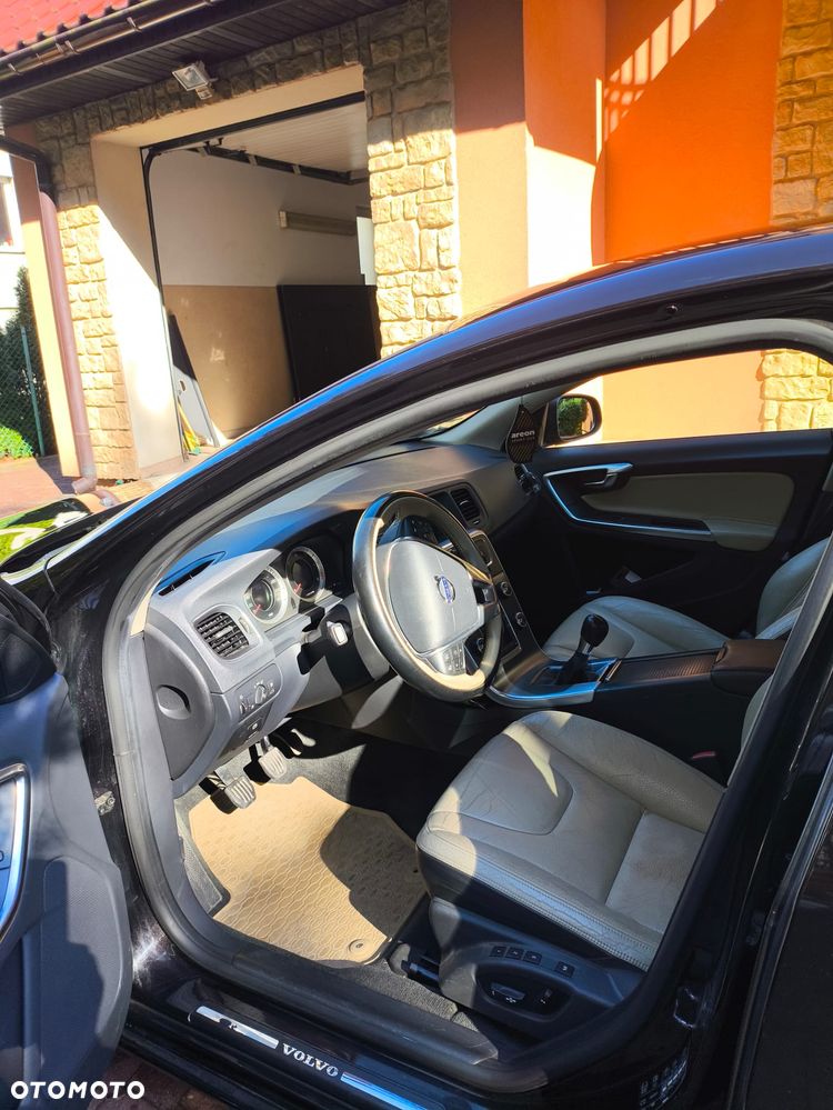 Volvo S60 - 4