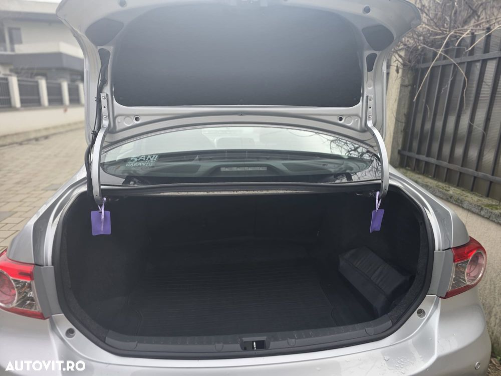 Toyota Corolla 1.6 Luna - 7