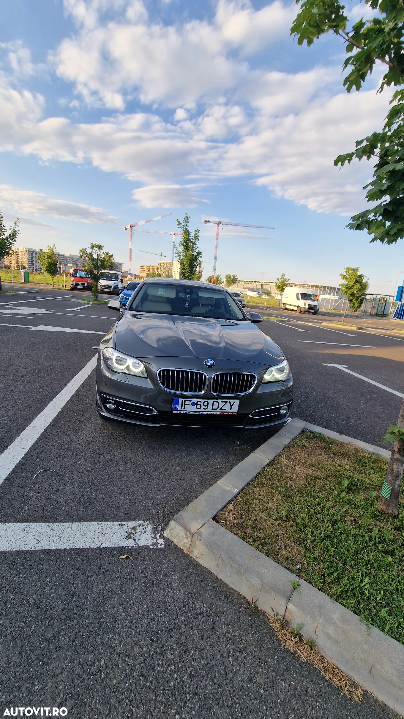 BMW Seria 5 530d xDrive - 7