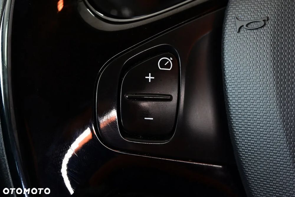 Renault Captur - 28