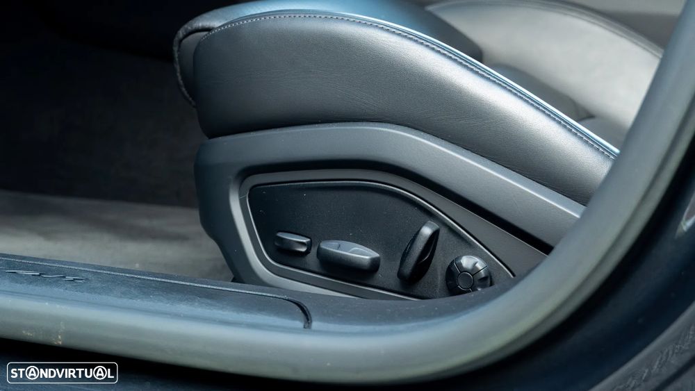 Porsche Taycan Standard - 22