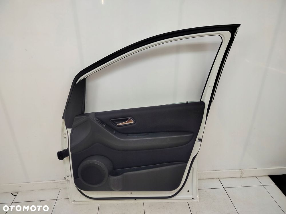 mercedes w169 04r- drzwi prawe przednie prawy przód 650 - 11