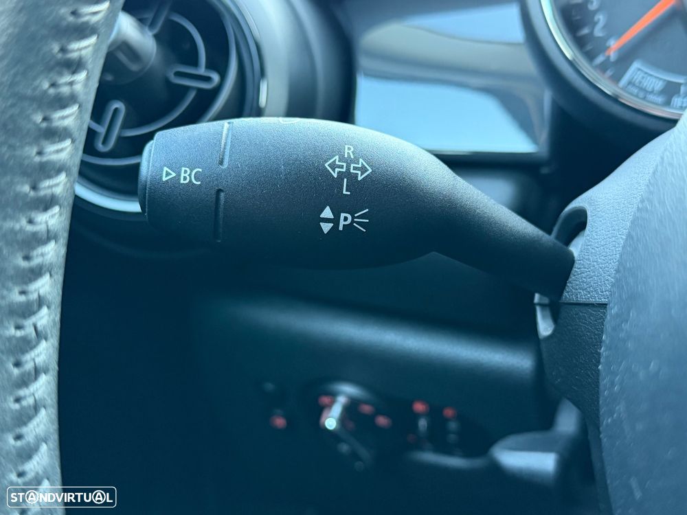 MINI 5 Portas One Sport Edition - 21